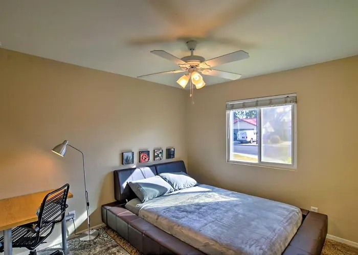 Holiday home Near Golf & Entertainment! Family Getaway *